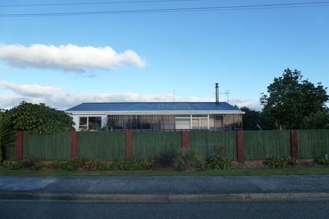 Photo of property in 51 Marine Parade, Carters Beach, Westport, 7825