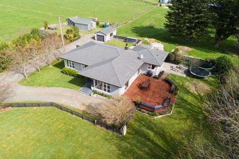 Photo of property in 1308 Rongotea Road, Kairanga, Palmerston North, 4475