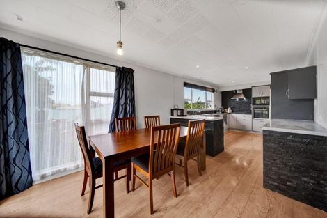 Photo of property in 7 Kowhai Street, Hawera, 4610