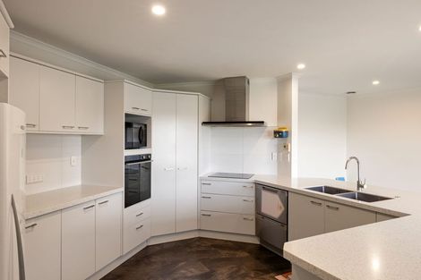 Photo of property in 6 Bouverie Crescent, Flagstaff, Hamilton, 3210