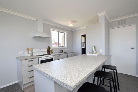 Photo of property in 82 Dunbeath Place, Kew, Invercargill, 9812