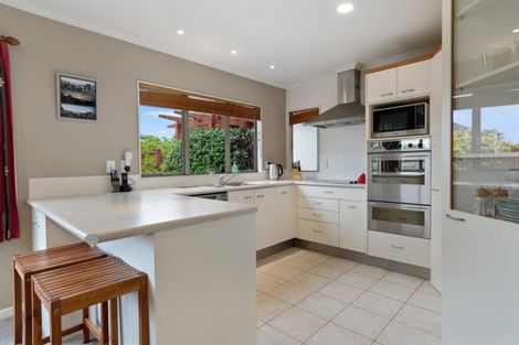 Photo of property in 11 Bodiam Place, Bethlehem, Tauranga, 3110