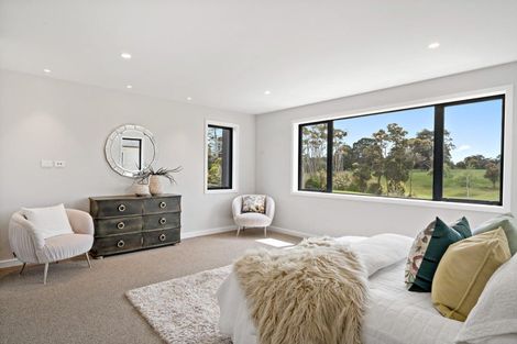 Photo of property in 14 Third Fairway Place, Albany, Auckland, 0632