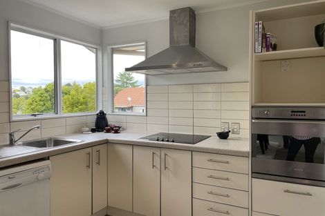 Photo of property in 17 Tacitus Place, Totara Vale, Auckland, 0629