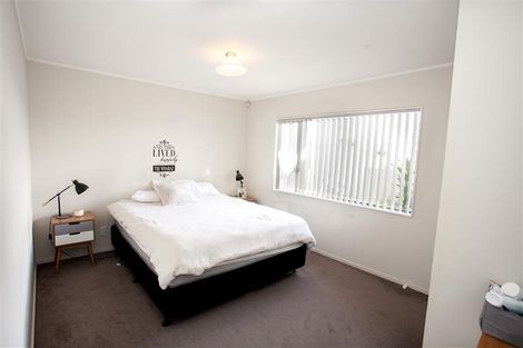 Photo of property in 1/27 Kopara Place, Clendon Park, Auckland, 2103