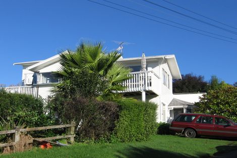 Photo of property in 26 Bridge Avenue, Te Atatu South, Auckland, 0610