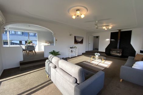 Photo of property in 55 Kinmont Crescent, Kinmont Park, Mosgiel, 9024