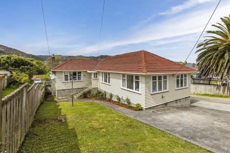 Photo of property in 318b Main Road, Tawa, Wellington, 5028