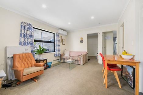 Photo of property in 218 Hillcrest Road, Hillcrest, Hamilton, 3216