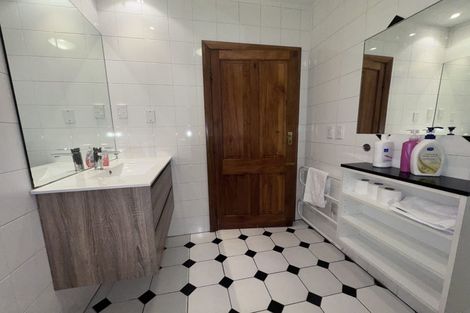 Photo of property in 10 Webb Street, St Albans, Christchurch, 8014