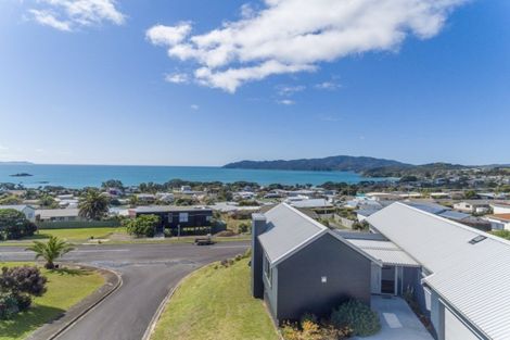 Photo of property in 10 Torsby Road, Coopers Beach, 0420