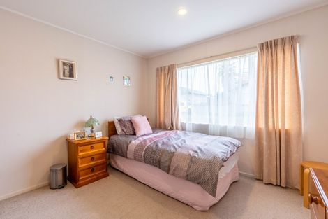 Photo of property in 5 Camberley Court, Manurewa East, Auckland, 2102