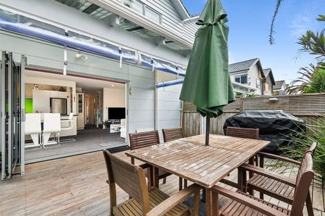 Photo of property in 4/103 Swanson Road, Henderson, Auckland, 0610