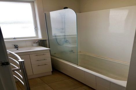 Photo of property in 2/41 Selwyn Crescent, Forrest Hill, Auckland, 0620