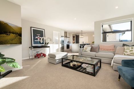 Photo of property in 2 Rotomanu Place, Pyes Pa, Tauranga, 3112