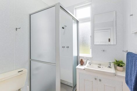 Photo of property in 435 Tararua Road, Levin, 5571