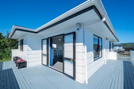 Photo of property in 2/25 Clearview Heights, Ranui, Auckland, 0612