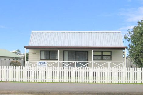 Photo of property in 306 Port Road, Whangamata, 3620