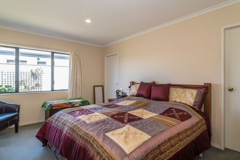 Photo of property in 139 Guildford Drive, Paraparaumu Beach, Paraparaumu, 5032