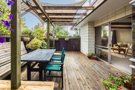 Photo of property in 27 Coventry Avenue, Tamatea, Napier, 4112