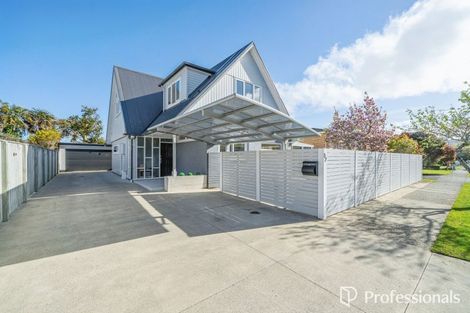 Photo of property in 32 Orr Crescent, Hutt Central, Lower Hutt, 5011