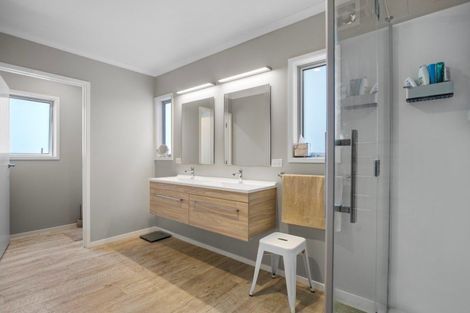 Photo of property in 13 Tohora View, Waihi Beach, 3611