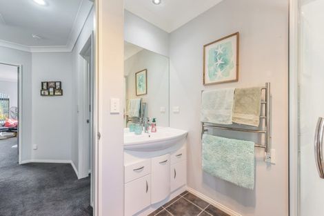 Photo of property in 5 Fantail Heights, Picton, 7220