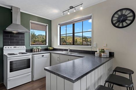 Photo of property in 2/84 Gillespies Road, Birchville, Upper Hutt, 5018