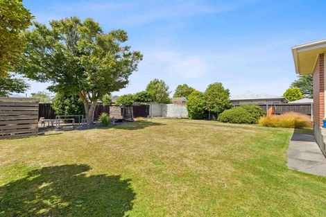 Photo of property in 6 Ilfracombe Place, Burnside, Christchurch, 8053