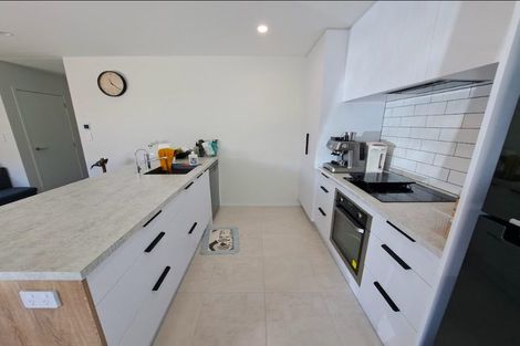 Photo of property in 10 Rehua Place, Waiwhakaiho, New Plymouth, 4312