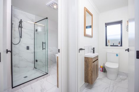 Photo of property in 6 Kapua Crescent, Rototuna North, Hamilton, 3210