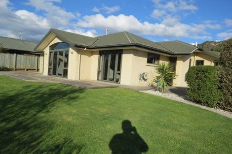 Photo of property in 44 Kingsford Drive, Stoke, Nelson, 7011
