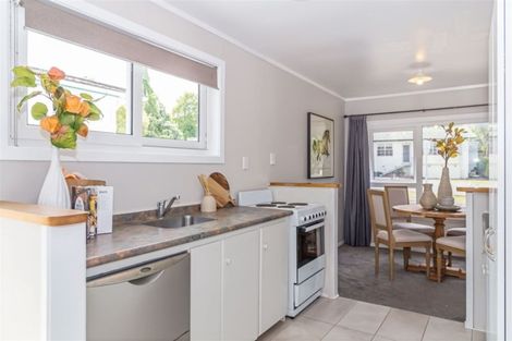 Photo of property in 1/29 Cranston Street, Torbay, Auckland, 0632