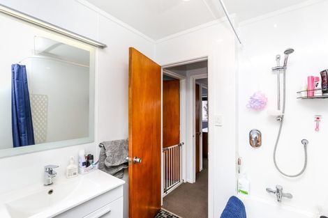Photo of property in 48b Pitcairn Street, Oakura, 4314