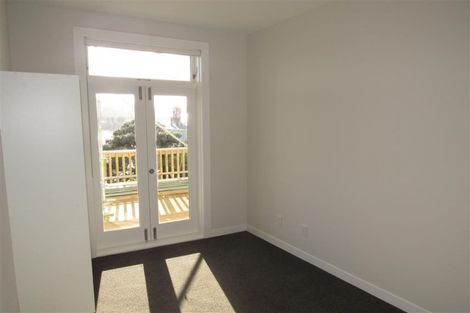 Photo of property in 67 Hawker Street, Mount Victoria, Wellington, 6011