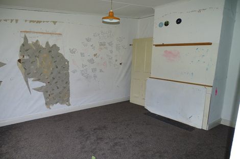 Photo of property in 36 Brown Street, Strathern, Invercargill, 9812