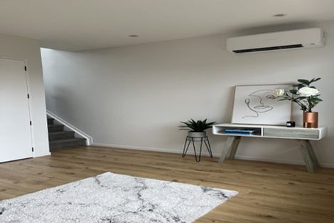 Photo of property in 10 Balthazar Road, Kumeu, 0810