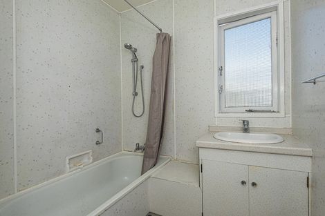 Photo of property in 11 Selwyn Avenue, Avenues, Whangarei, 0110