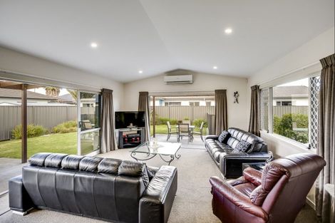 Photo of property in 10 Ohau Place, Poraiti, Napier, 4112