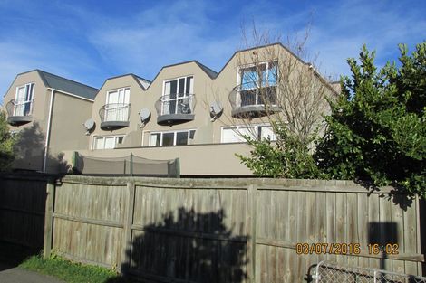 Photo of property in 2/102 Wainui Street, Riccarton, Christchurch, 8041