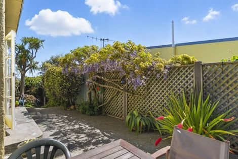 Photo of property in 74a Raumati Road, Raumati Beach, Paraparaumu, 5032
