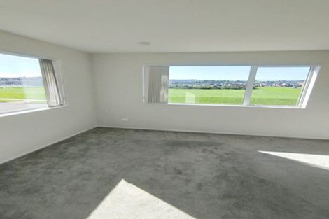 Photo of property in 75 Rosewell Crescent, Flat Bush, Auckland, 2019