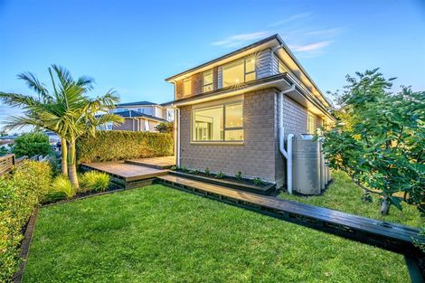 Photo of property in 34a Exmouth Road, Northcote, Auckland, 0627