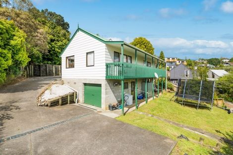 Photo of property in 2/2 Danbury Drive, Torbay, Auckland, 0630