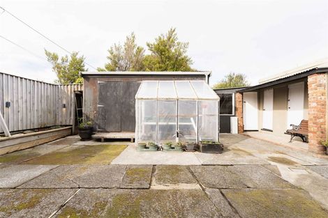 Photo of property in 73 Oxford Street, South Dunedin, Dunedin, 9012