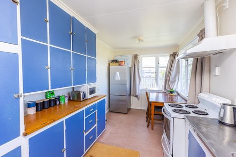 Photo of property in 15 Maire Street, Gonville, Whanganui, 4501