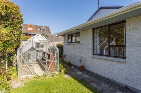 Photo of property in 16a Awatea Avenue, Paraparaumu, 5032