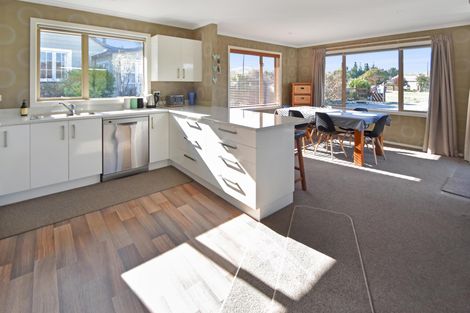 Photo of property in 95 Bledisloe Street, Kurow, 9435