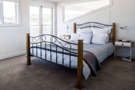 Photo of property in Maison Cabriole Building, 3/60 Courtenay Place, Te Aro, Wellington, 6011