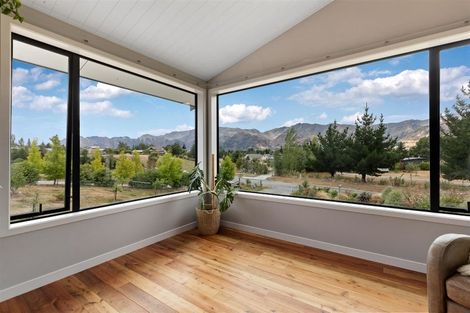 Photo of property in 17 Sam John Place, Lake Hawea, Wanaka, 9382